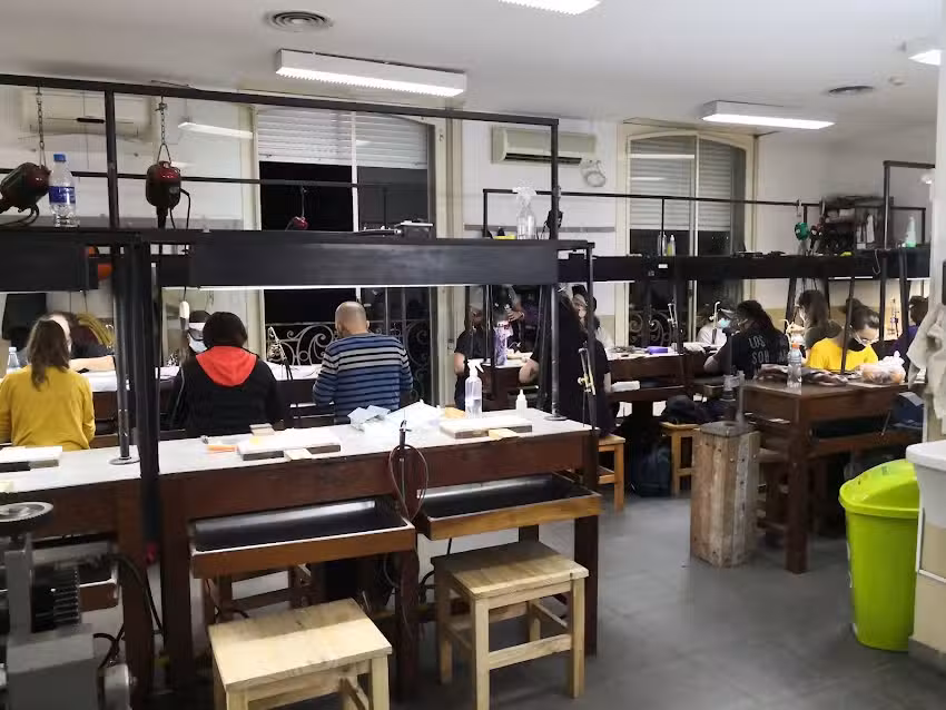 Escuela de la Joya &ldquo;Maestro Joyero Sergio Lukez&rdquo;