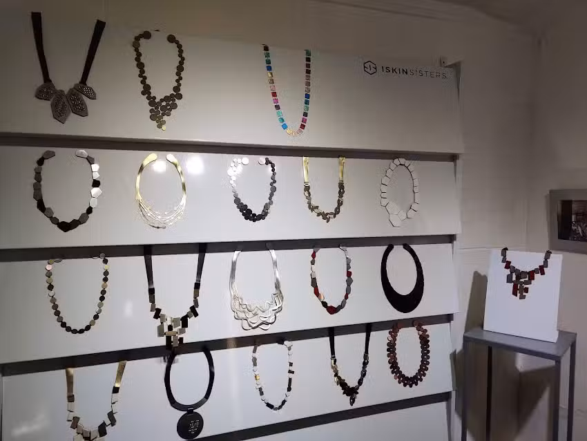 Iskin Sisters &ndash; Joyer&iacute;a Contempor&aacute;nea &ndash; Contemporary Jewelry