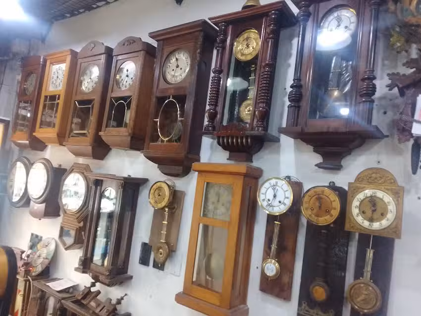 JOYER&Iacute;A Y RELOJER&Iacute;A FERRARO