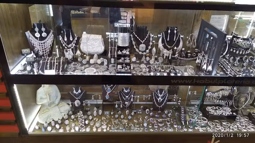 Kabul Plater&iacute;a &ndash; Unicenter & TOM