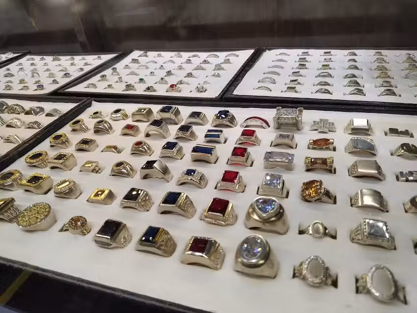 Mayre Joyer&iacute;a y Relojer&iacute;a