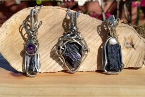 RINA MOORE Joyer&iacute;a Artesanal