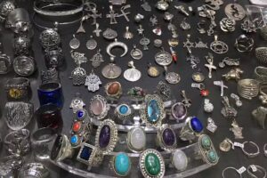 Santiago Platería y Bijouterie